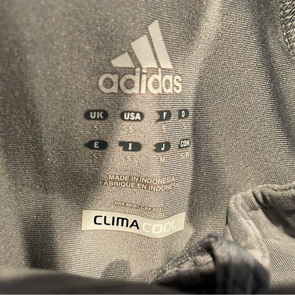 Adidas ClimaCool Quarter-zip gray pullover. Size small. Worn once. - Picture 2 of 4